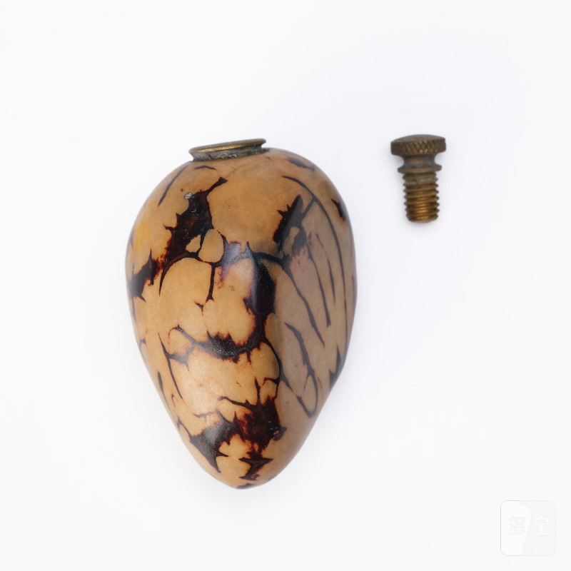 A group lot of six stone snuff bottles, - 图10